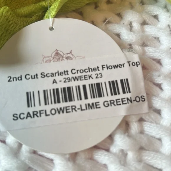 Lime green floral top . OS fits most . New with tags from a boutique - Picture 6 of 6